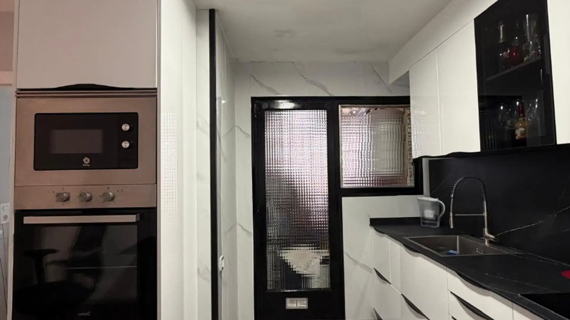 Kitchen of Flat for sale in Sant Feliu de Llobregat  with Air Conditioner, Heating and Balcony