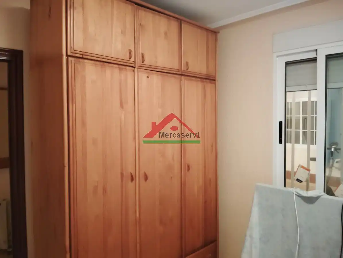 Dormitori de Casa o xalet en venda en San Rafael del Río amb Calefacció i Moblat