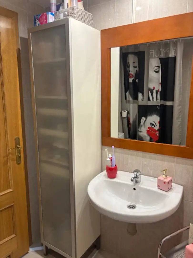 Badezimmer von Wohnung zum Verkauf in Zaragoza mit Terrasse, Abstellraum und Möbliert