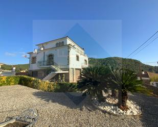 Exterior view of House or chalet for sale in Bigues i Riells