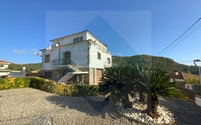 Exterior view of House or chalet for sale in Bigues i Riells