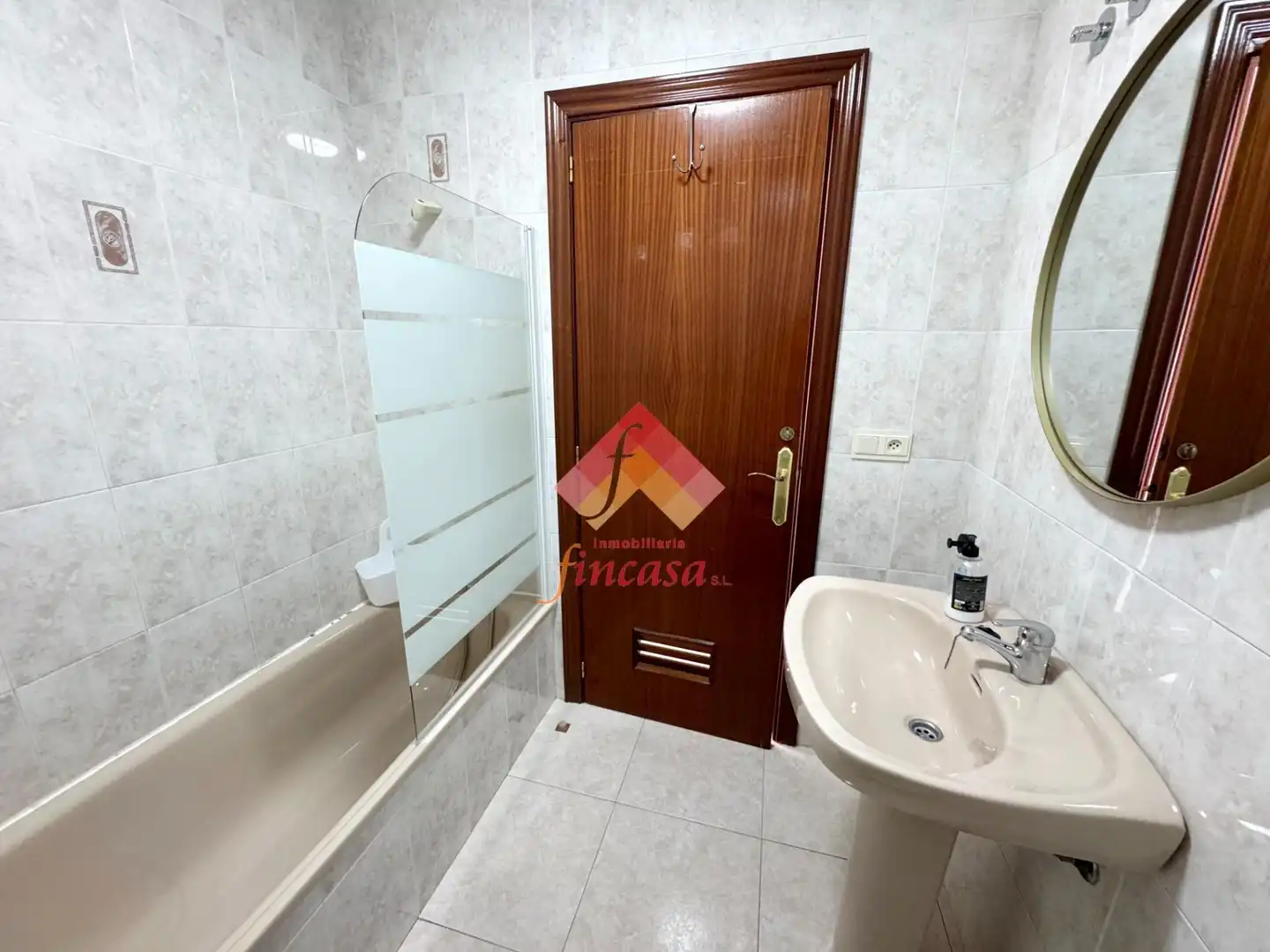 Baño de Piso de alquiler en Ronda con Amueblado