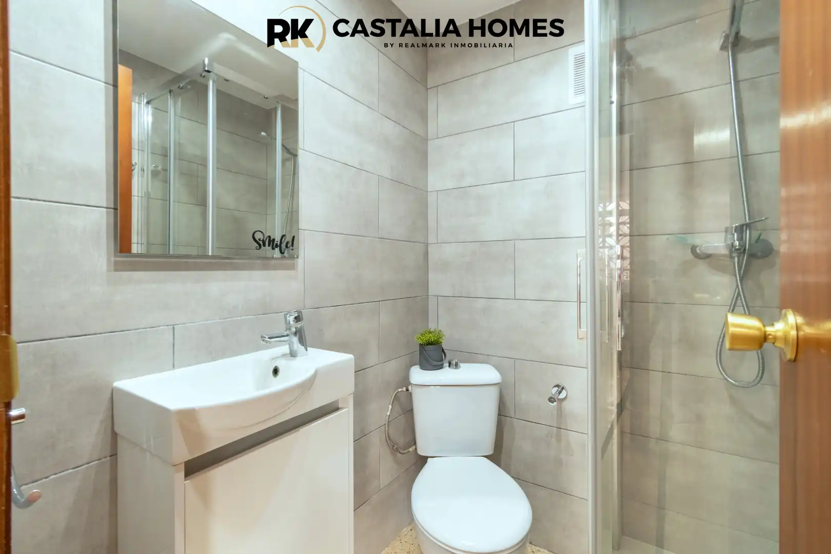 Baño de Apartamento en venta en Benicasim / Benicàssim con Terraza y Piscina comunitaria
