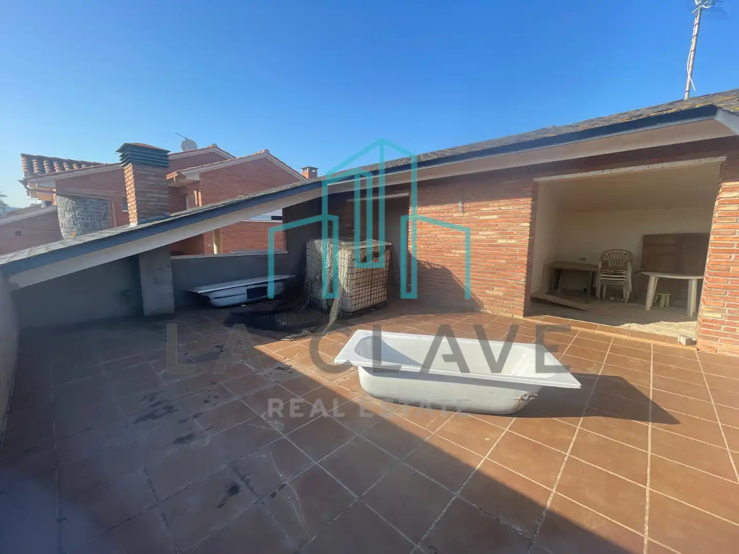 House with terrace for sale in Carrer del Priorat, imagen 22