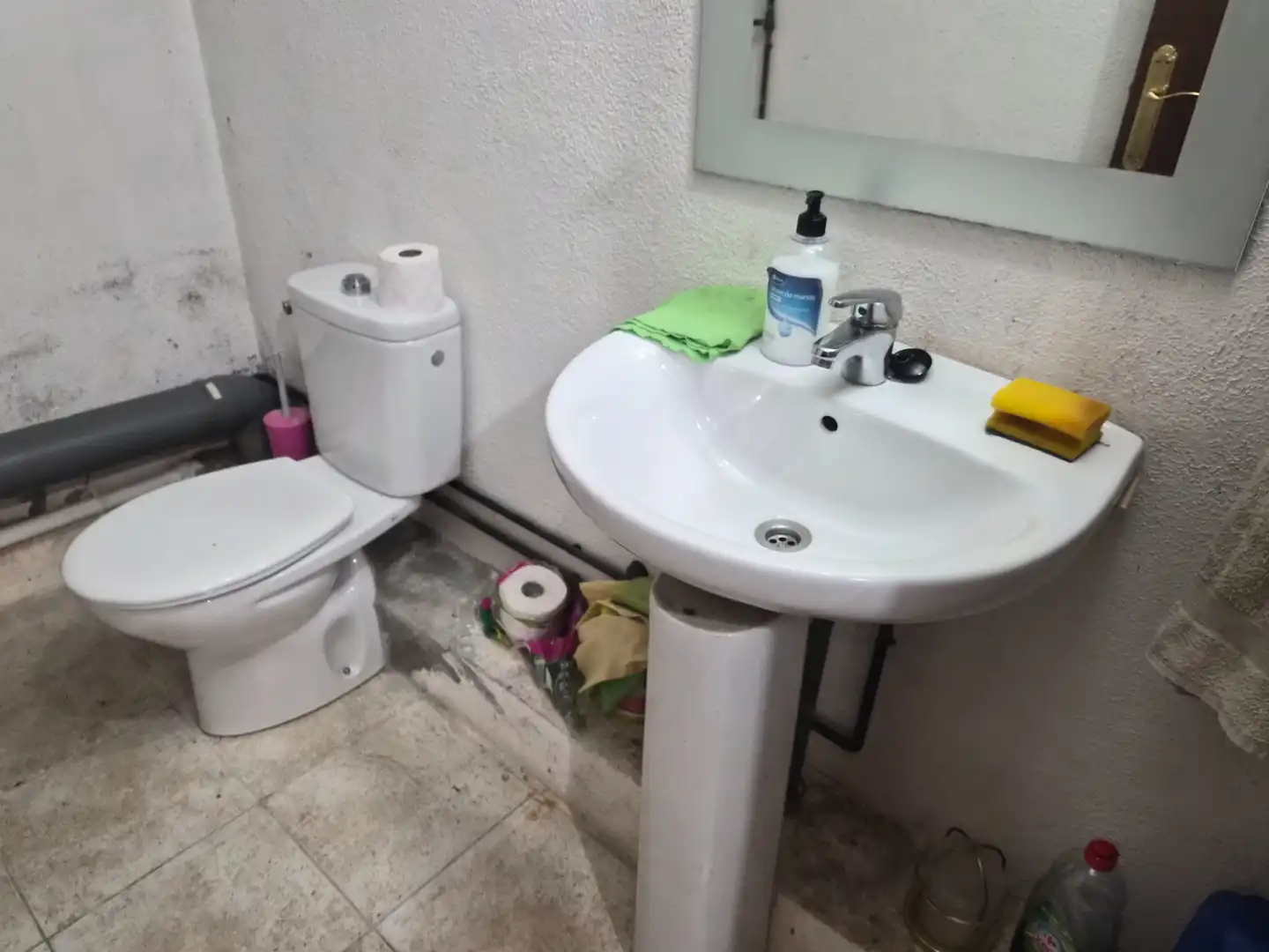 Bathroom of Houses for sale in Roda de Berà  with Private garden, Terrace and Oven