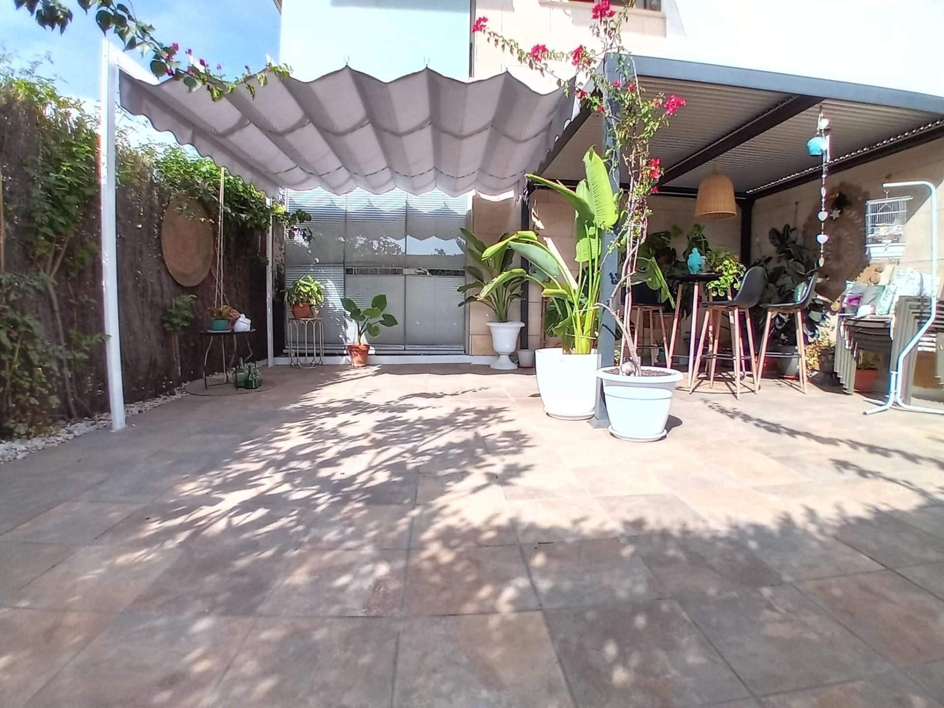Terrace of Planta baja for sale in  Córdoba Capital  with Air Conditioner, Private garden and Terrace