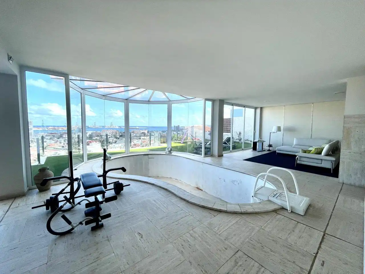 Piscina de Casa o xalet en venda en Las Palmas de Gran Canaria amb Jardí privat, Terrassa i Piscina