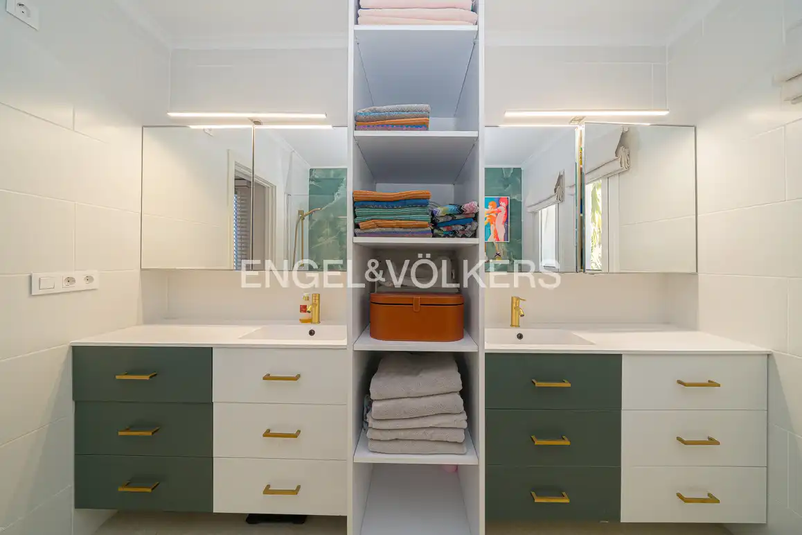 Baño de Casa o chalet en venta en Polop con Aire acondicionado, Jardín privado y Piscina