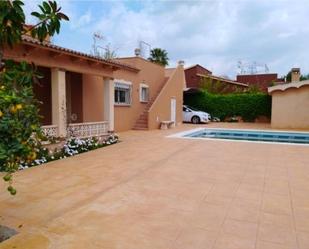 Exterior view of House or chalet to rent in El Vendrell  with Air Conditioner, Heating and Private garden