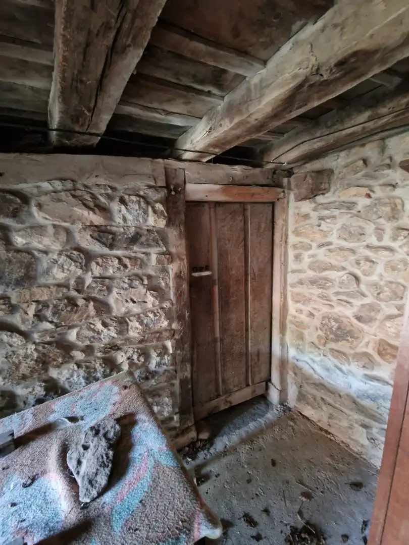 Casa adosada en venta en Vega de Liébana con Terraza, Trastero y Balcón