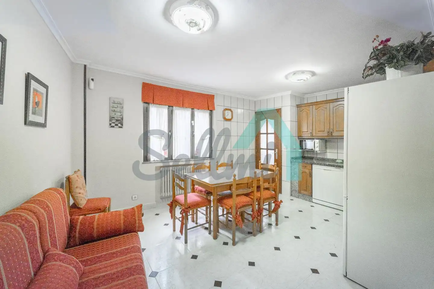 Cocina de Planta baja en venta en Aller con Calefacción, Trastero y Amueblado