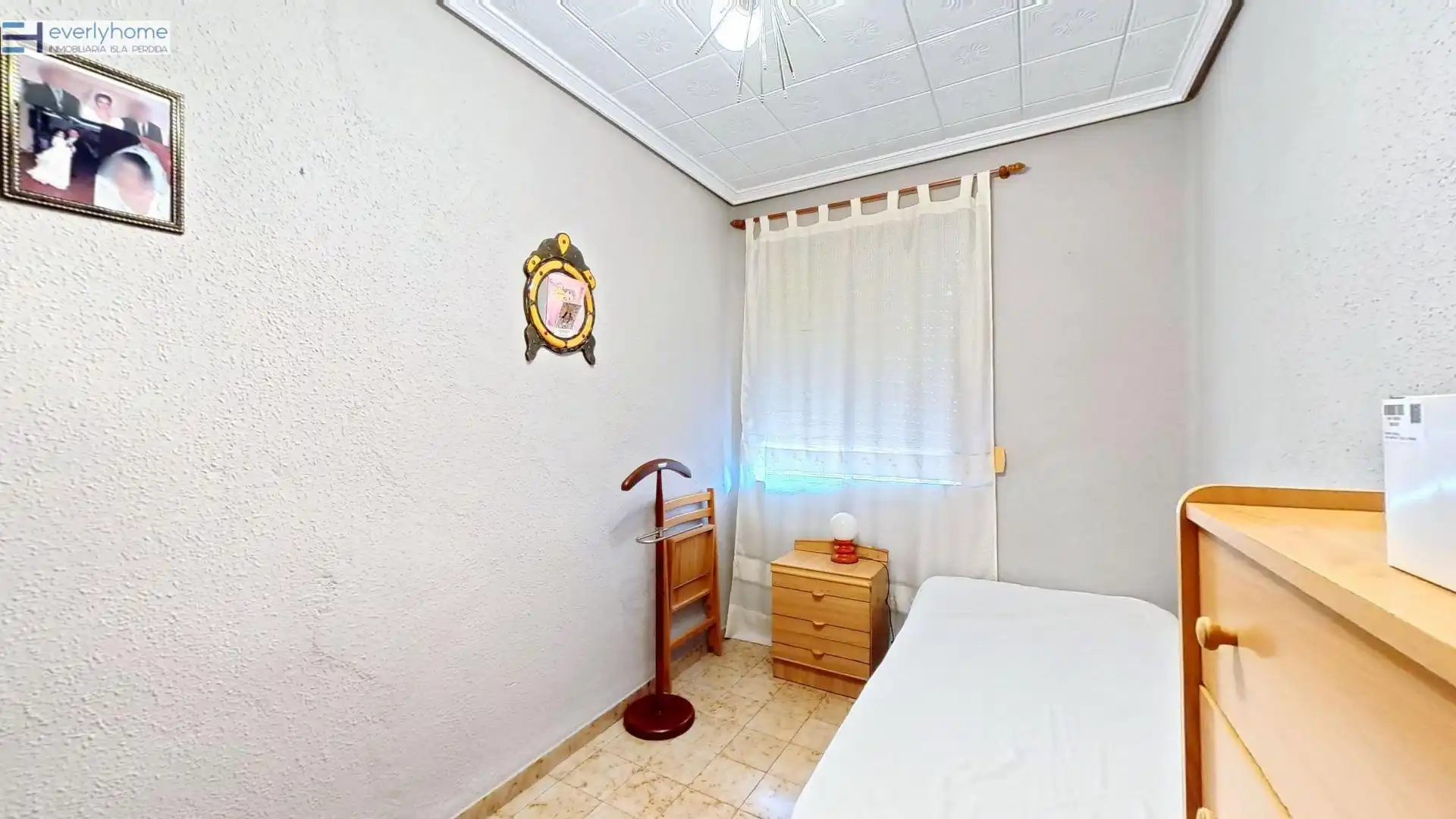Bedroom of Flat for sale in Valencia