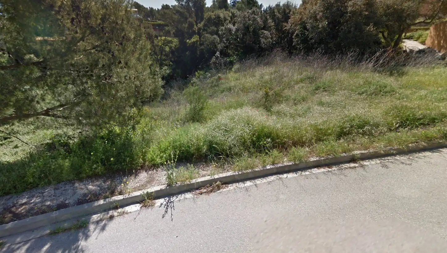 Residential land for sale in Carrer de Carles Riba 4