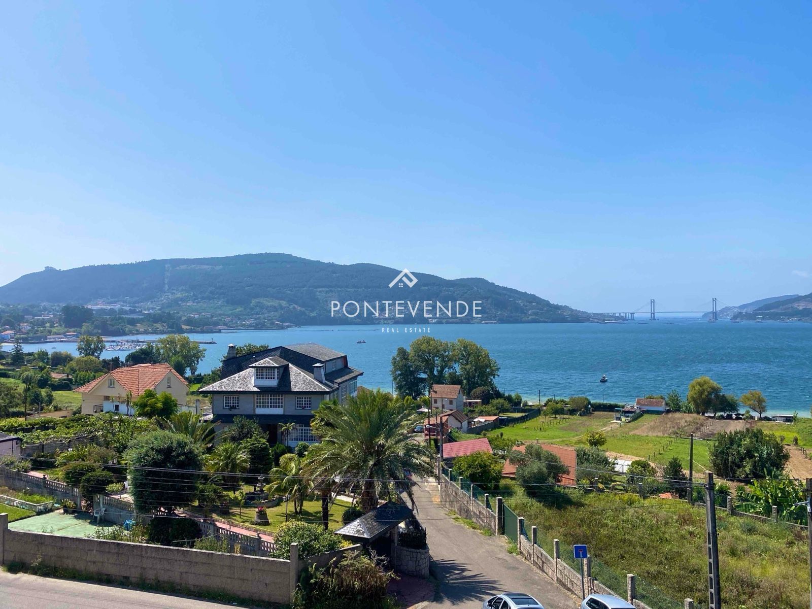House or chalet for sale in Redondela  with Heating, Terrace and Storage room