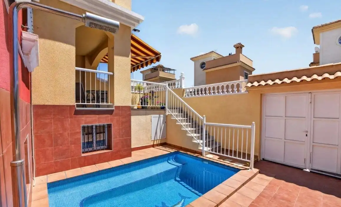Maison mitoyenne avec piscine à vendre à N/A, imagen 2