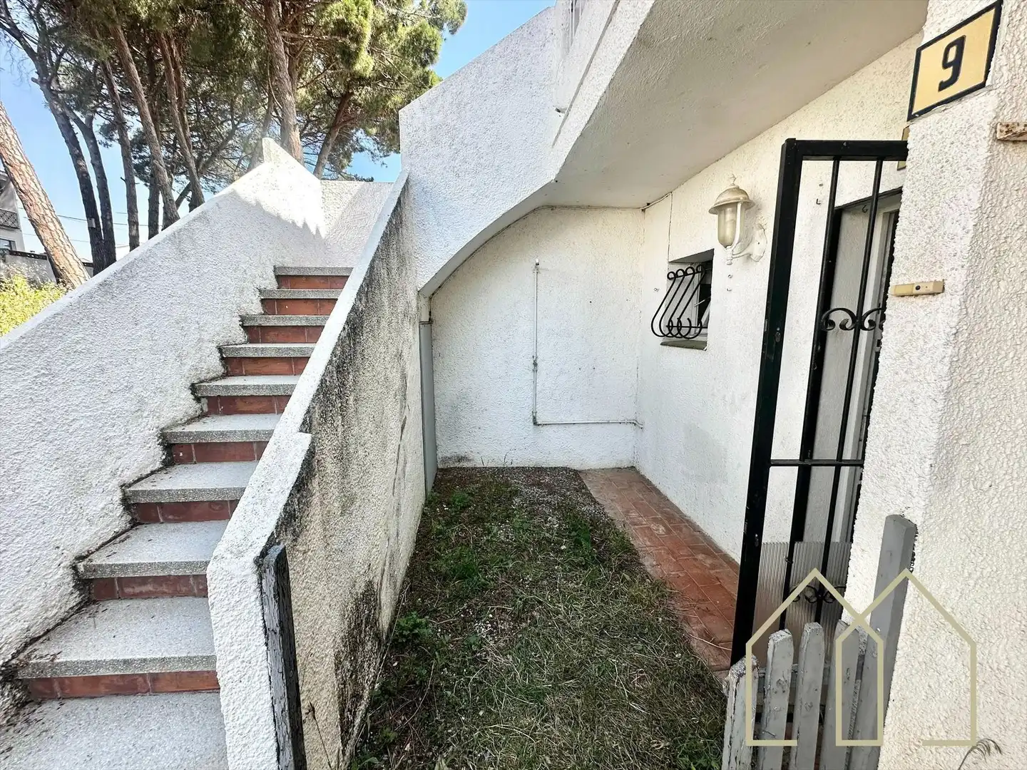 Vista exterior de Apartamento en venta en L'Escala con Jardín privado y Terraza