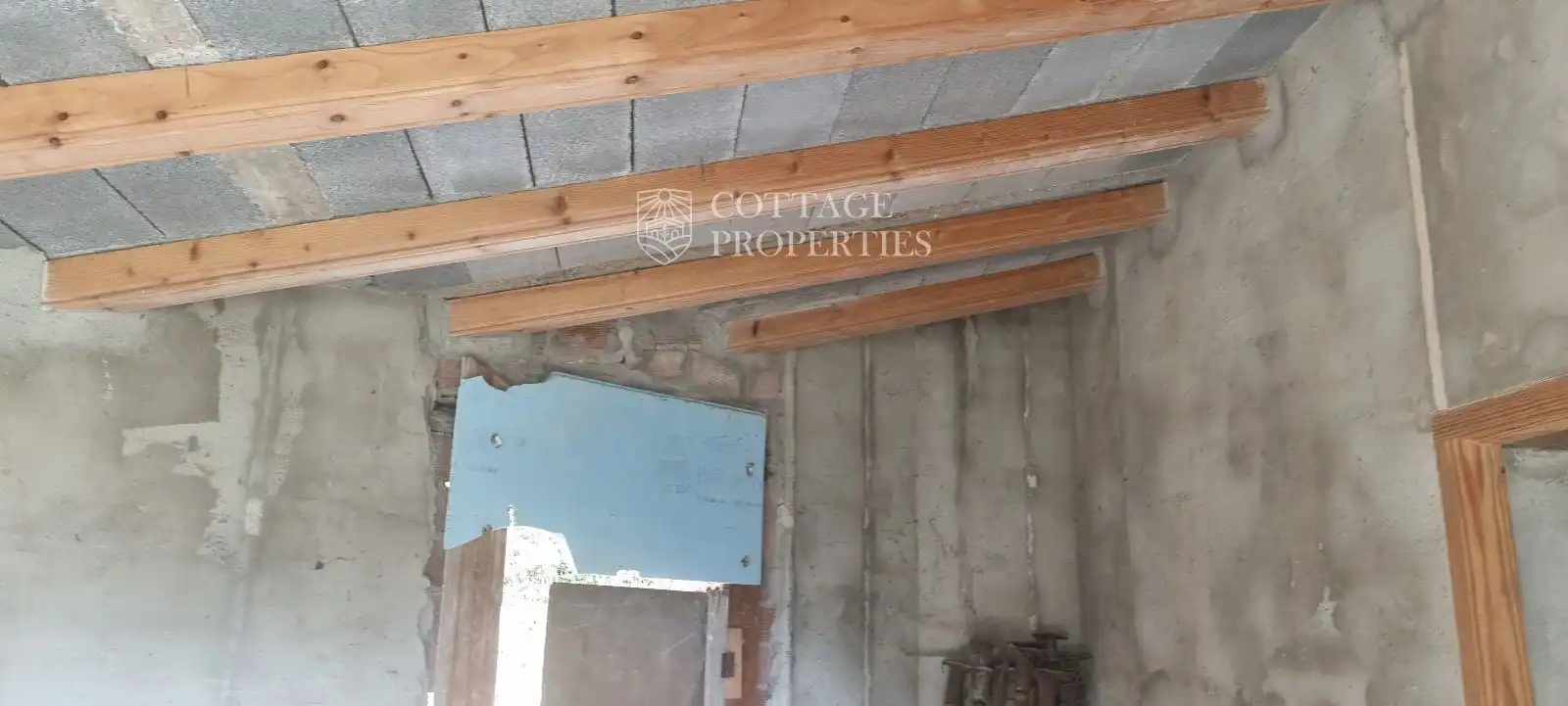 Finca rústica en venda en Montagut i Oix
