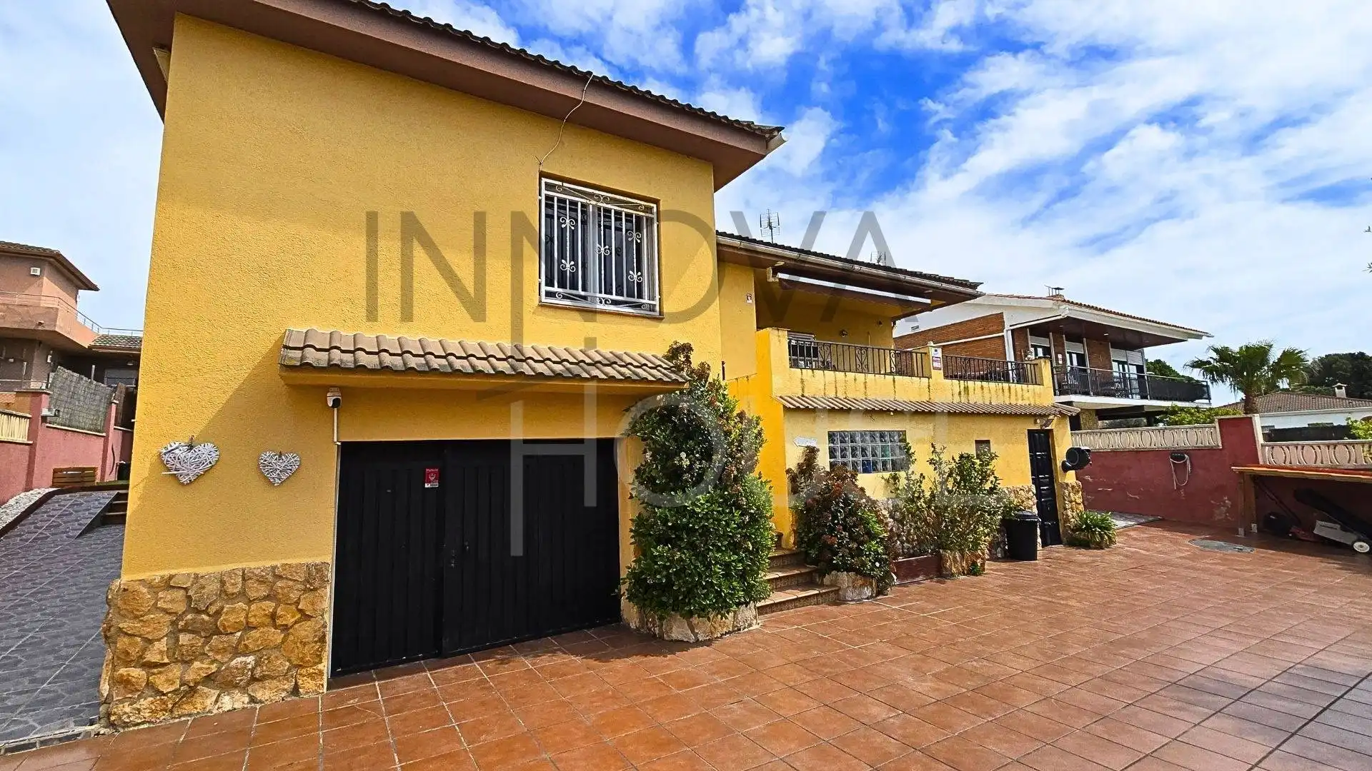 Vista exterior de Casa o xalet en venda en Creixell amb Aire condicionat, Calefacció i Jardí privat