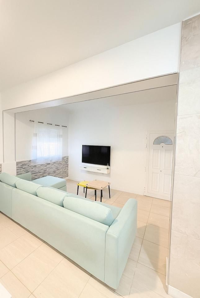 Sala d'estar de Planta baixa de lloguer en  Santa Cruz de Tenerife Capital amb Aire condicionat i Moblat