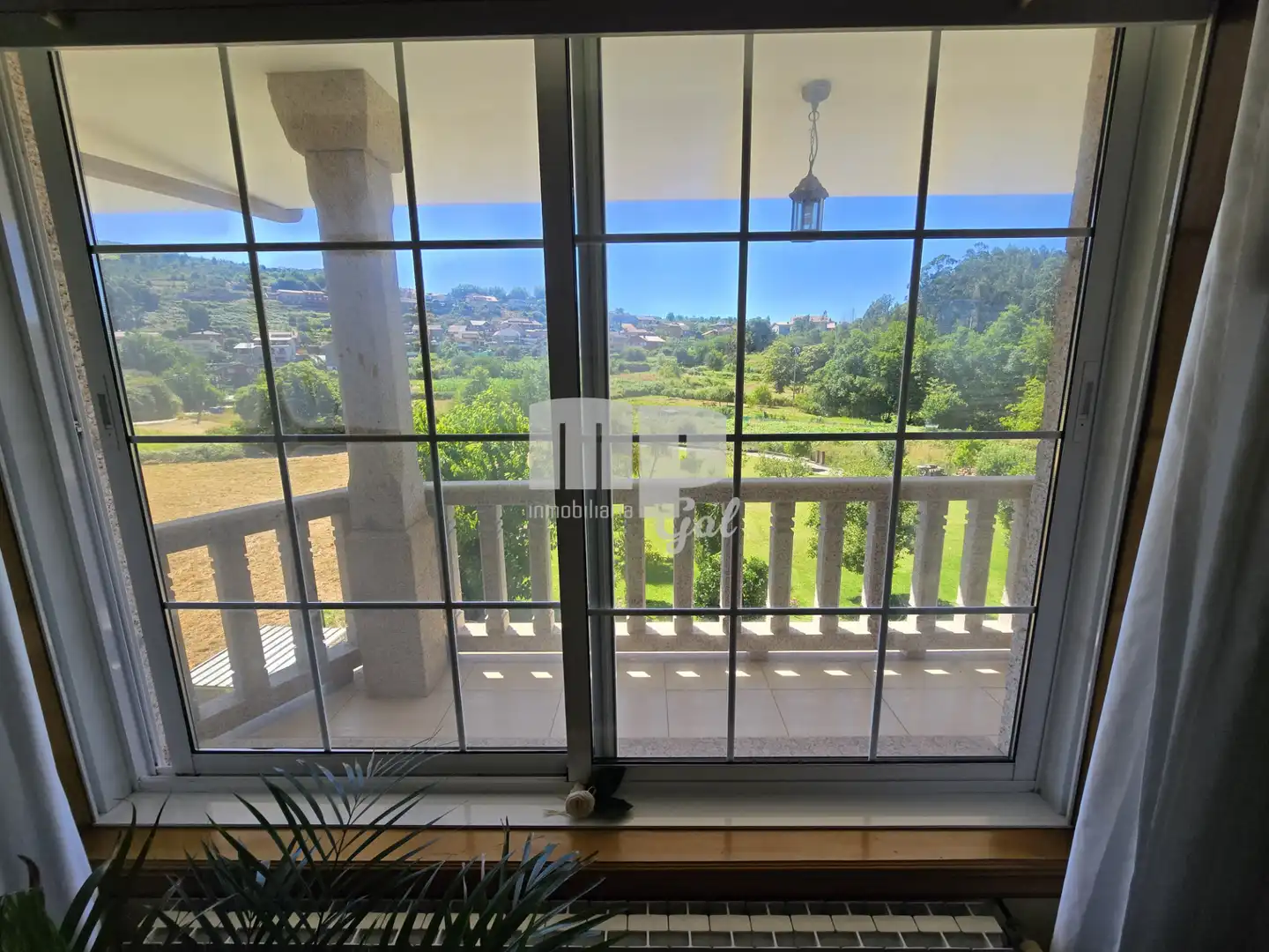 Vista exterior de Casa o chalet en venta en Vigo  con Calefacción, Jardín privado y Terraza