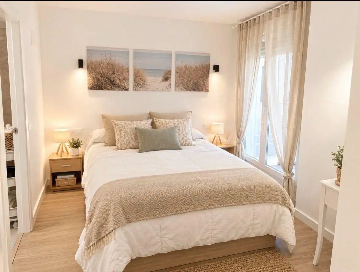 Dormitori de Apartament en venda en Fuengirola amb Calefacció, Terrassa i Traster
