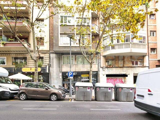 Local comercial en Venta en Avenida Republica Argentina en Vallcarca i els Penitents