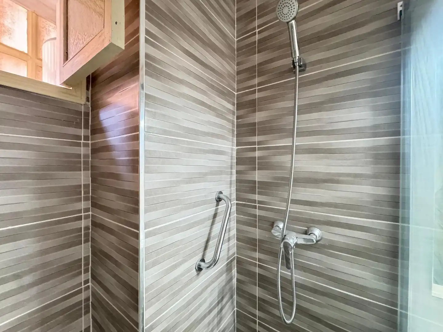 Badezimmer von Erdgeschoss zum Verkauf in Alicante / Alacant