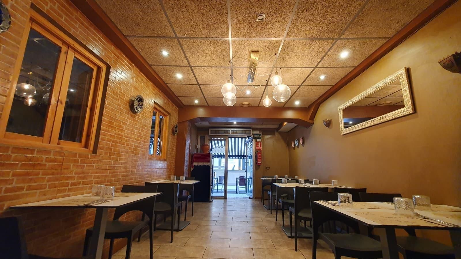 Local en traspaso en Torrent con Aire acondicionado y Amueblado