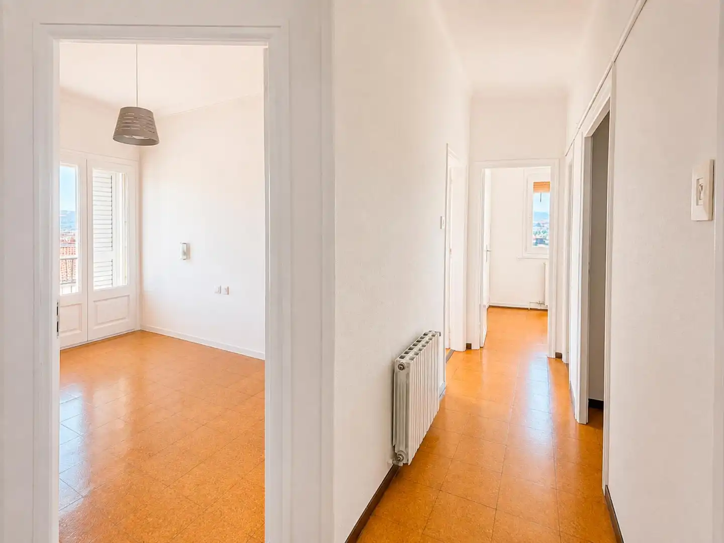 Flat with terrace for sale in de Cardona, imagen 2