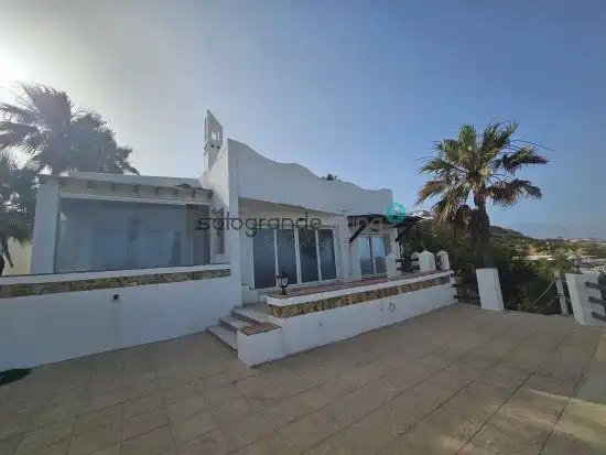 Vista exterior de Casa o chalet en venta en Manilva con Terraza