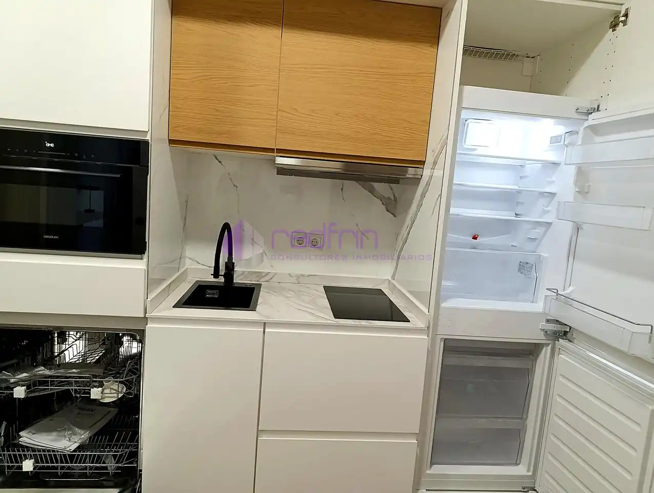 Kitchen of Flat for sale in Madrid