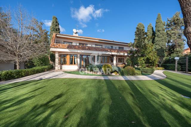 Casa-chalet en Venta en Conde Orgaz - Piovera