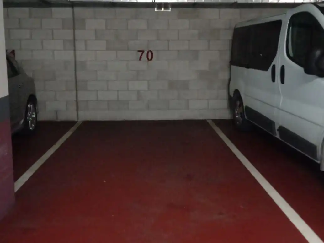 Aparcament de Garatge de lloguer en  Pamplona / Iruña amb Alarma