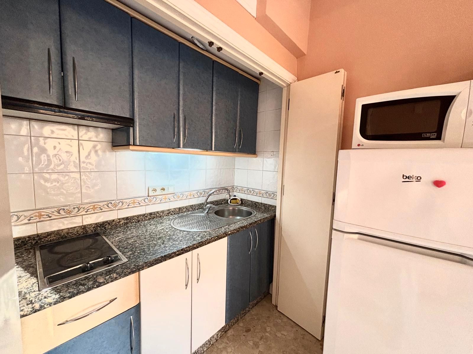 Kitchen of Study for sale in Benalmádena  with Furnished, Washing machine and Community pool