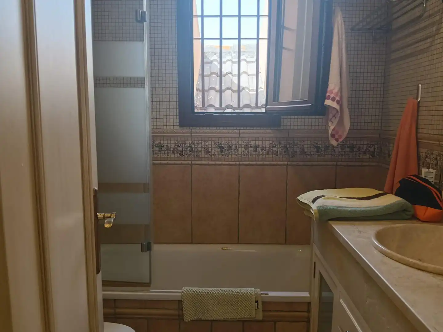Bany de Casa o xalet en venda en Conil de la Frontera amb Aire condicionat, Jardí privat i Terrassa