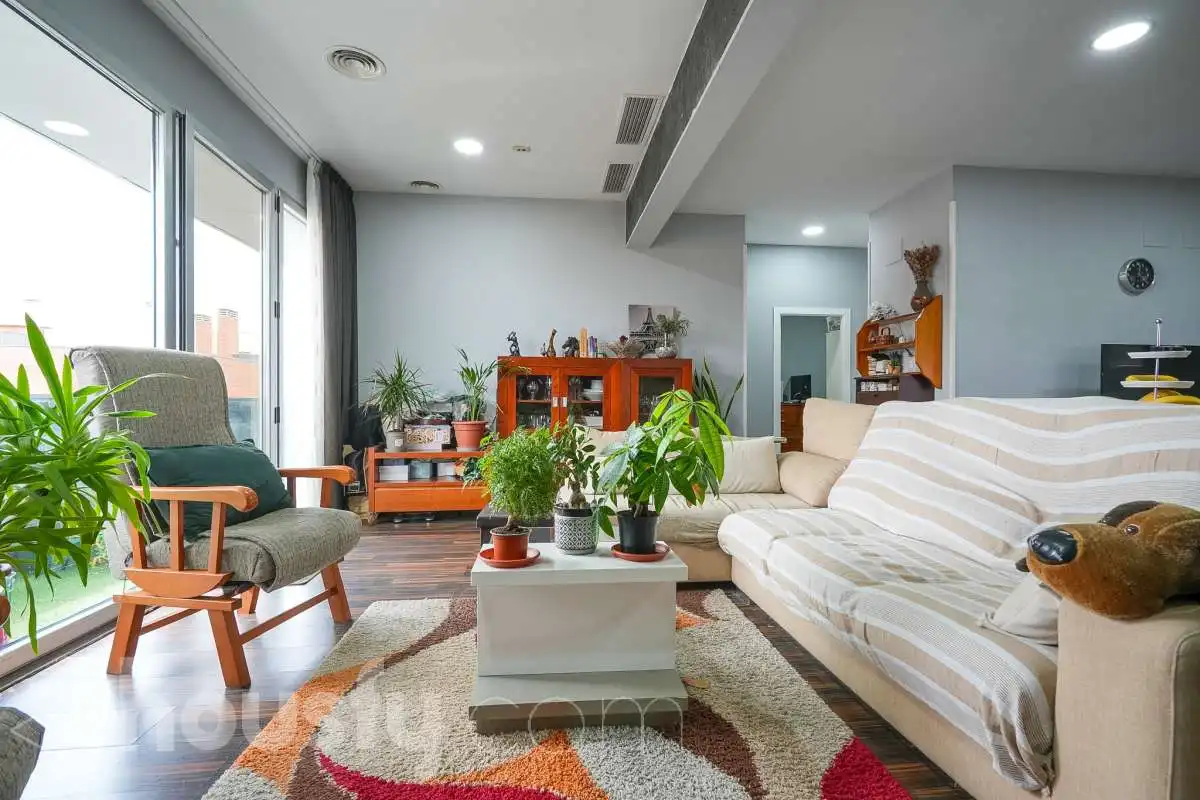 Piso con ascensor en venta en Cl. Poema Sinfónico ., imagen 2