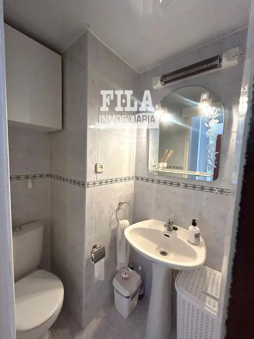 Bathroom of Flat for sale in Calafell  with Air Conditioner and Terrace