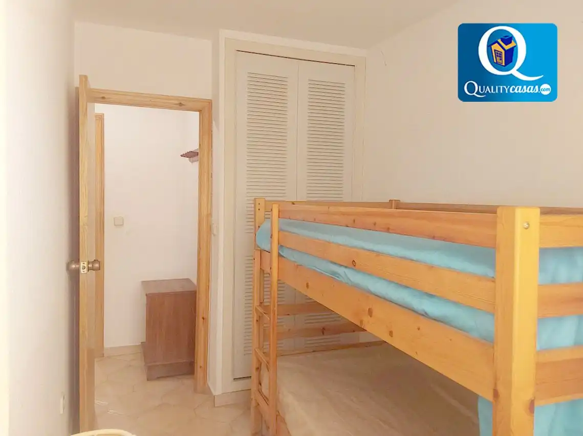 Dormitori de Apartament en venda en El Campello amb Terrassa i Piscina comunitària