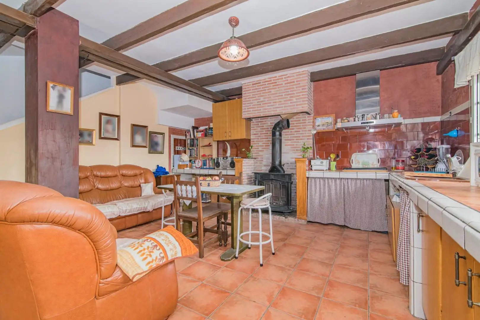 Cuina de Casa o xalet en venda en La Zubia amb Calefacció, Jardí privat i Terrassa