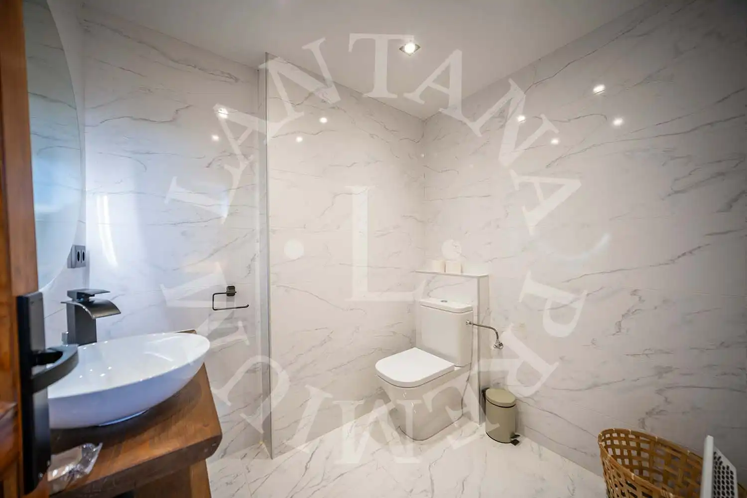 Baño de Casa adosada en venta en Naut Aran con Calefacción, Jardín privado y Terraza