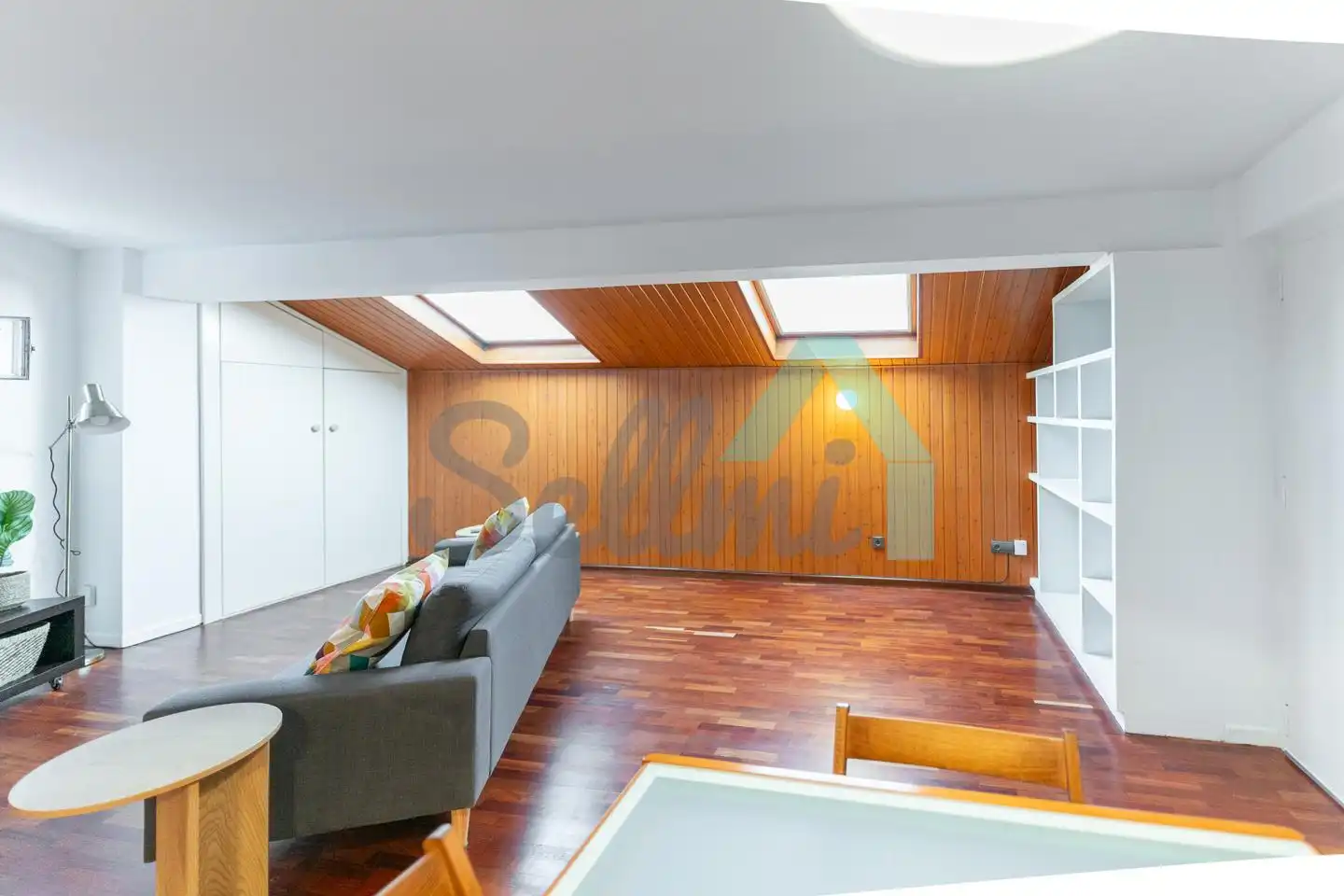 Wohnung zur Miete in Oviedo  mit Heizung, Parkett und Möbliert
