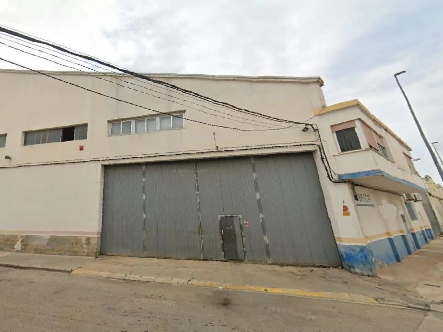 Vista exterior de Nave industrial en venta en Guadassuar