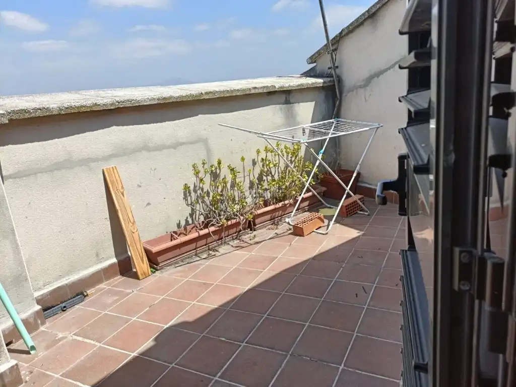 Dúplex con ascensor en venta en Calle Sevilla 22, imagen 2