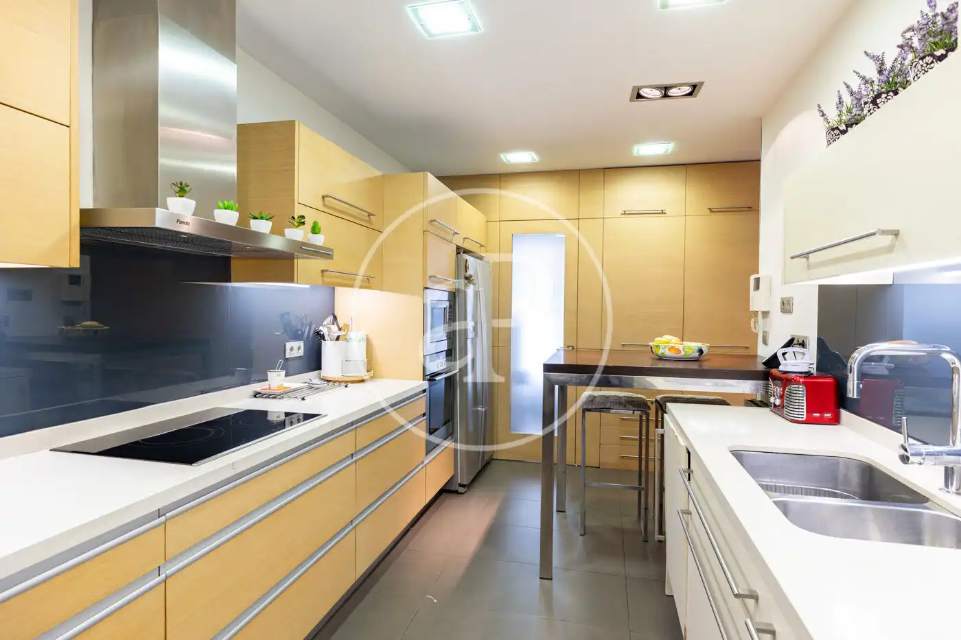 Cocina de Casa o chalet en venta en Barcelona con Aire acondicionado, Calefacción y Terraza
