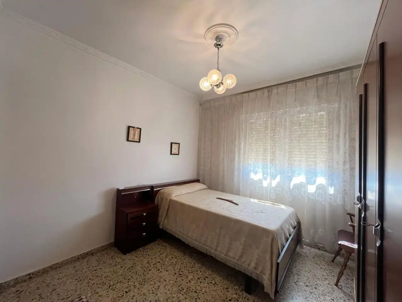 Dormitori de Casa o xalet en venda en Alagón amb Jardí privat