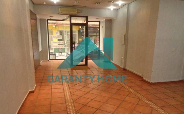 Local comercial en Alquiler en Centro