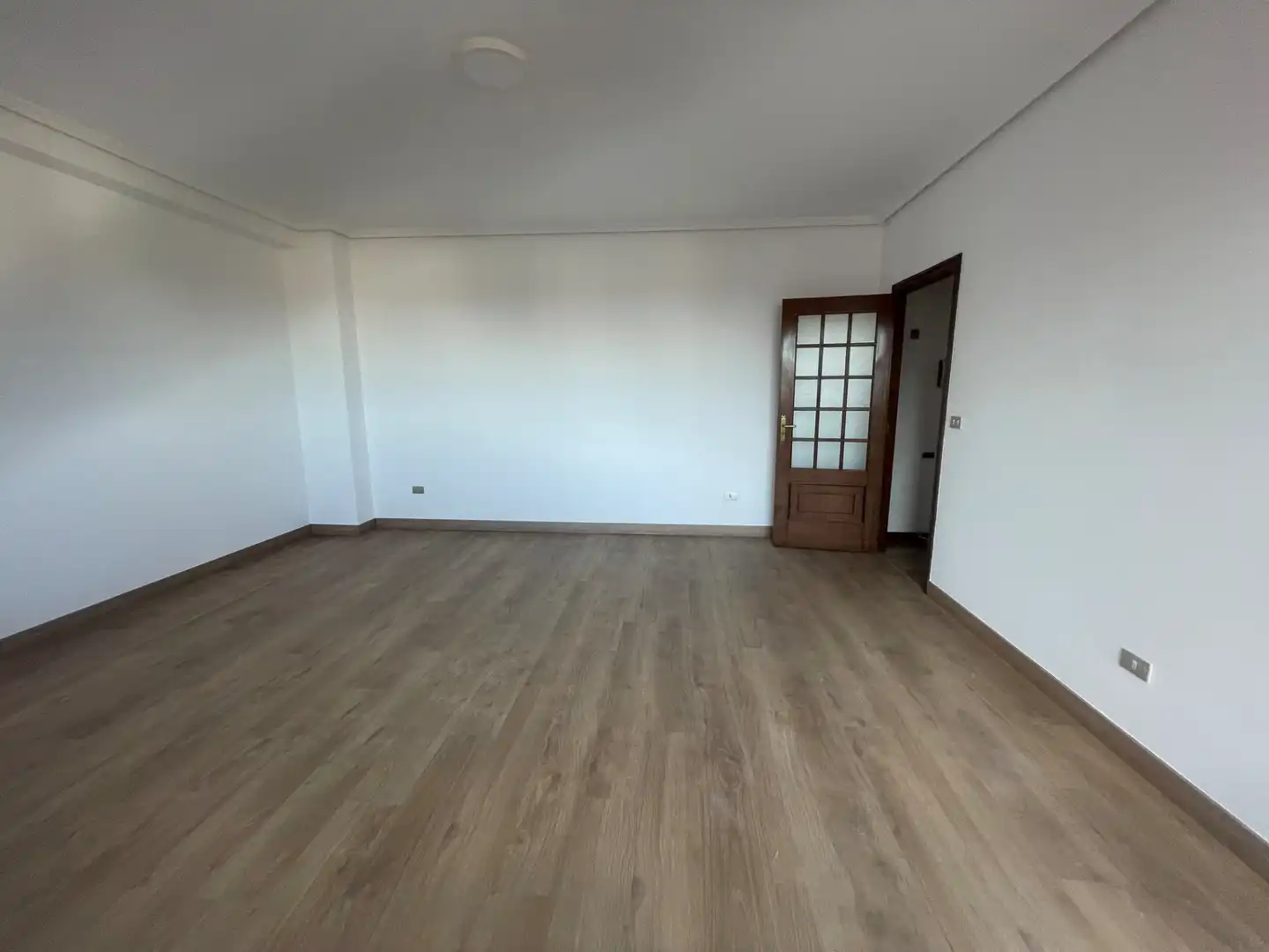 Wohnzimmer von Wohnung zur Miete in O Carballiño   mit Heizung, Parkett und Terrasse