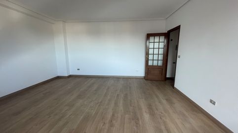 Foto 5 von Wohnung zur Miete in O Carballiño , Ourense