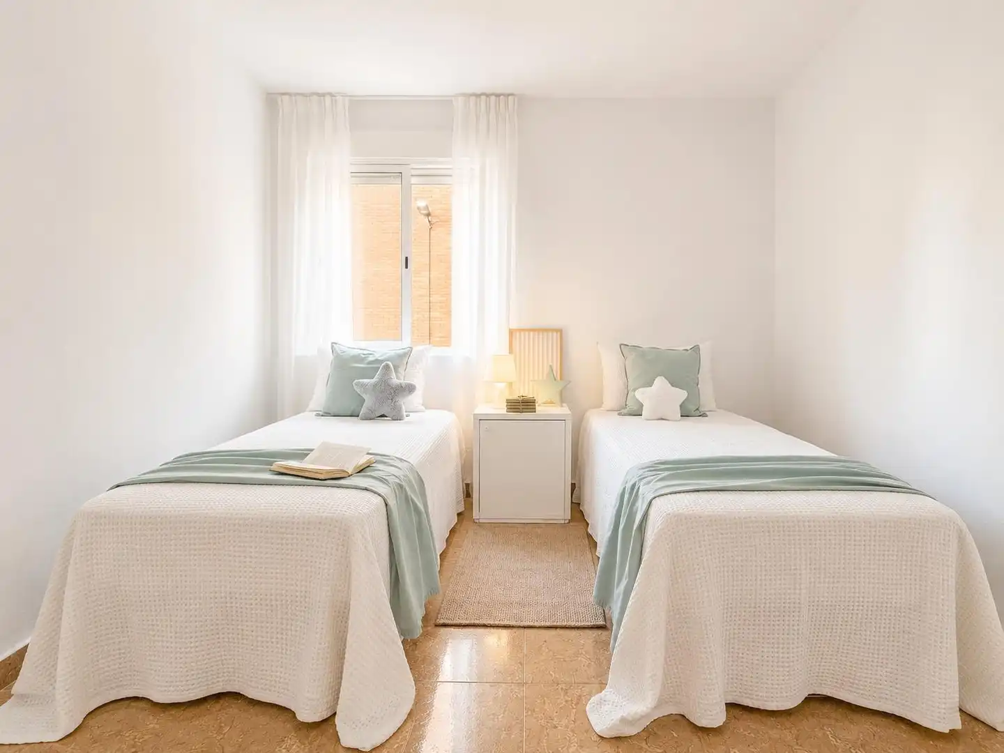 Bedroom of Flat for rent in Godella  with Air Conditioner, Terrace and Furnished