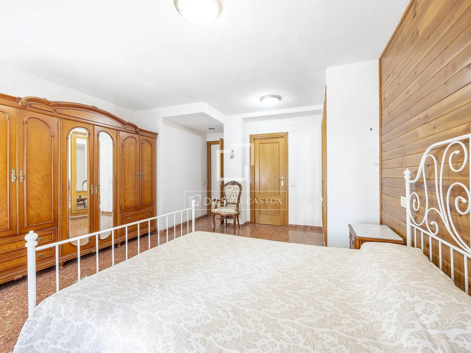 Bedroom of Flat for sale in  Valencia Capital  with Air Conditioner, Furnished and Balcony